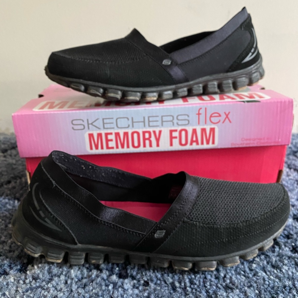 Sketchers Flex Memory Foam Shoes
